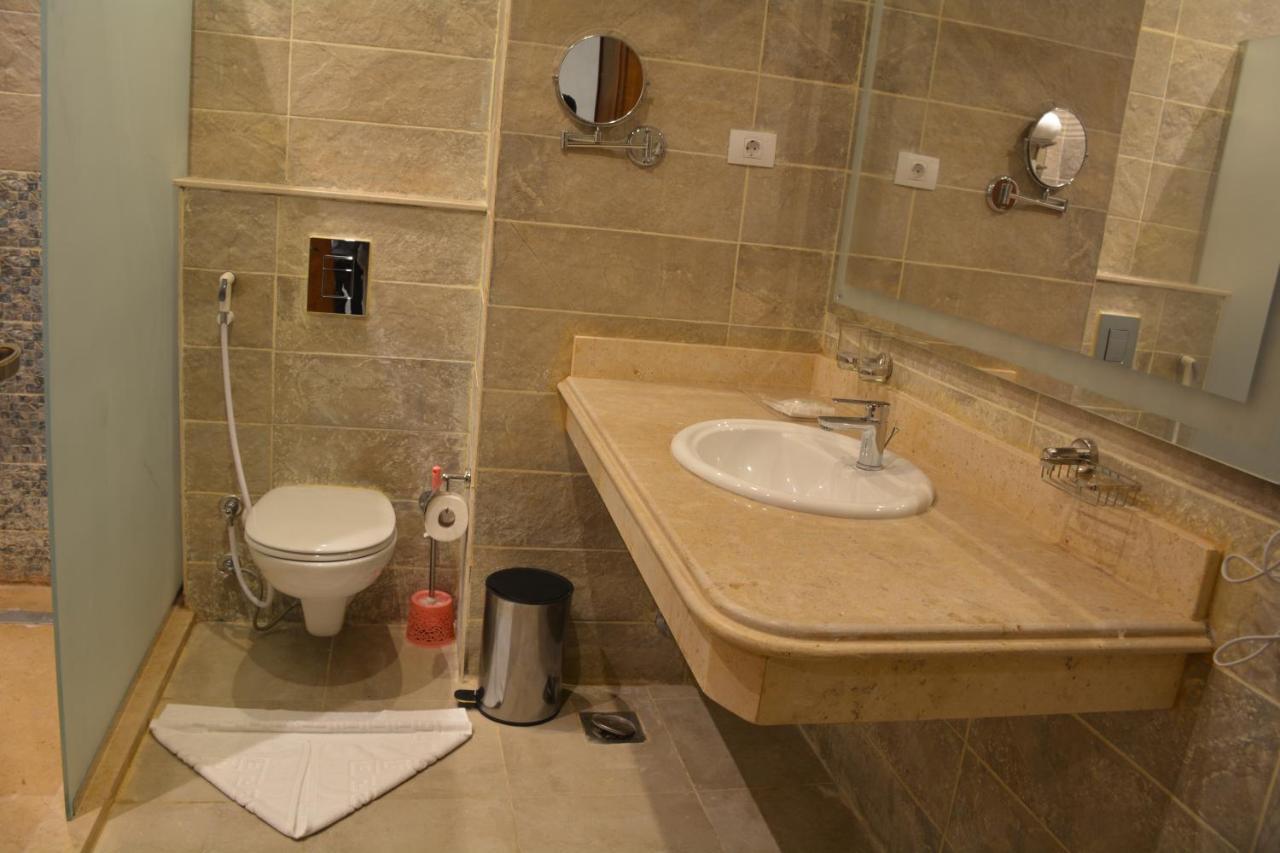 Golden Jewel Ismalia Ismailia Luaran gambar